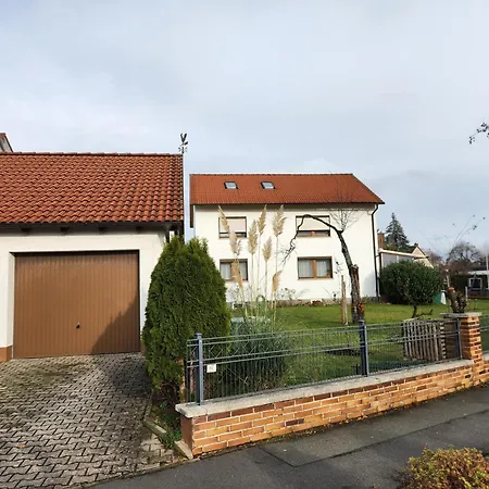 Zuhause Bei Uns In Der Zweiten Etage Apartamento Dorfles-Esbach