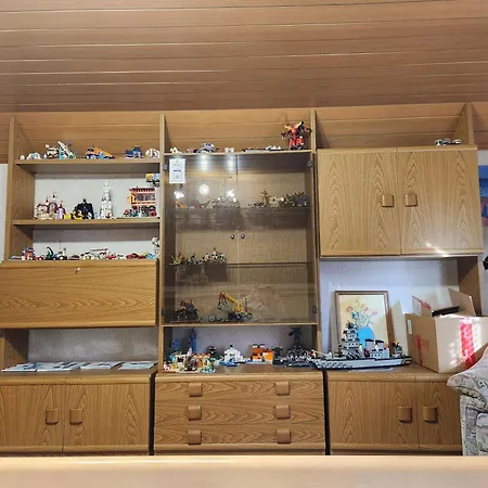 Zuhause Bei Uns In Der Zweiten Etage *